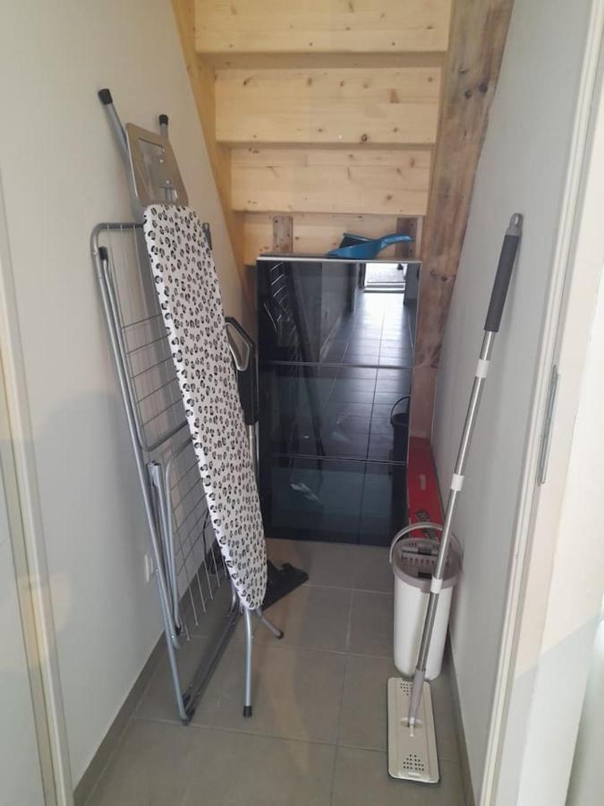 Logement De 100M2 Avec Terrasse Wardrecques 外观 照片