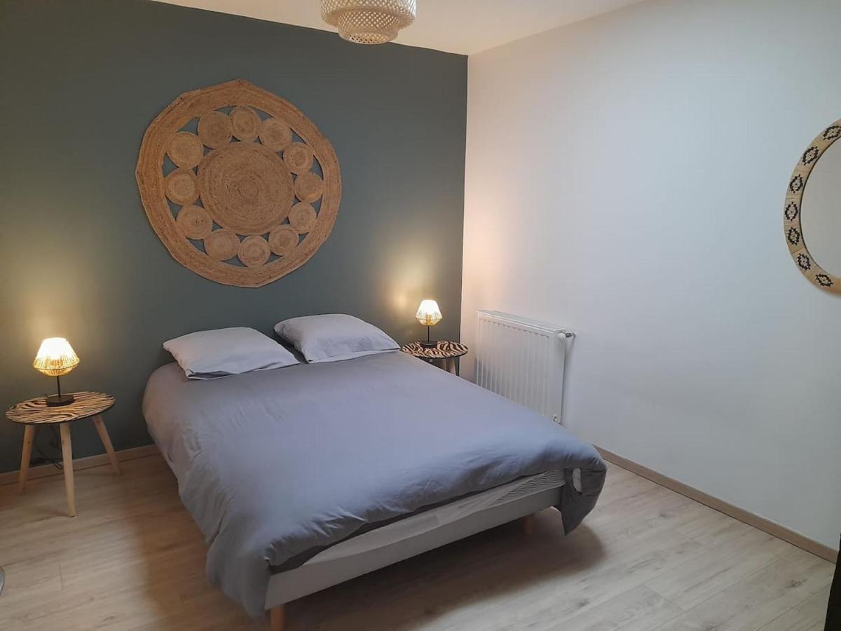 Logement De 100M2 Avec Terrasse Wardrecques 外观 照片